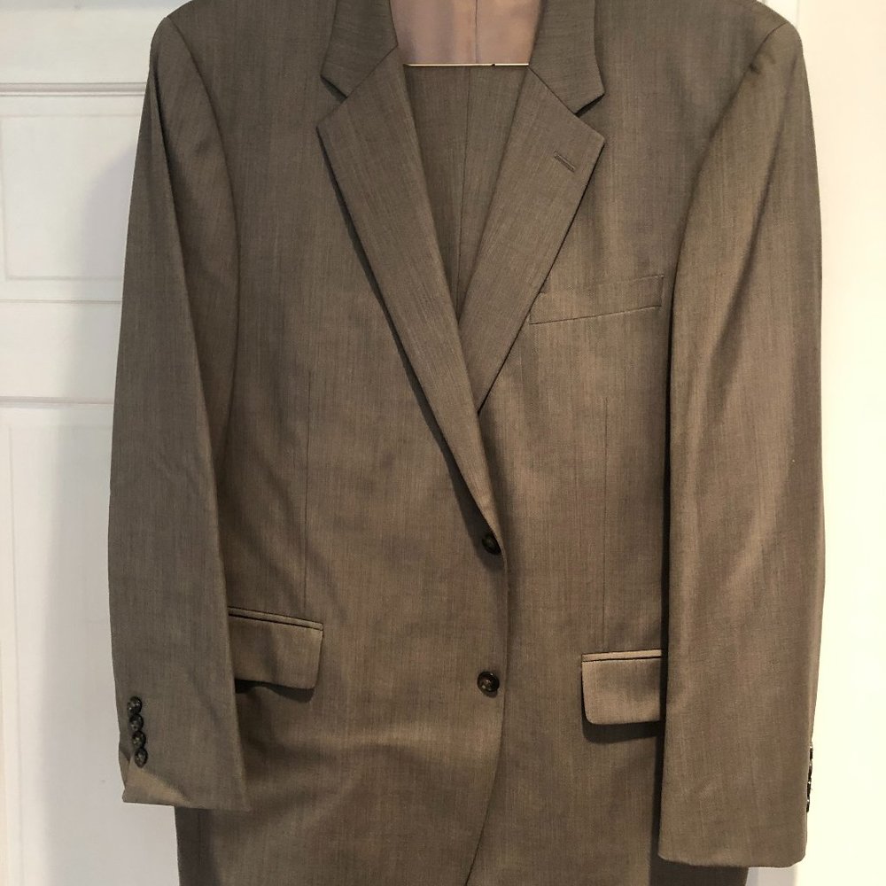 Jos. A Bank tan/green hue Men's Suit 48L/42L